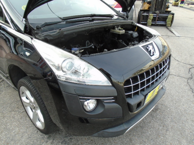 PEUGEOT 3008 SPORT 2.0 HDI 150CV