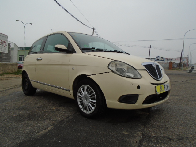 LANCIA YPSILON ORO 1.0 GASOLINA 95CV