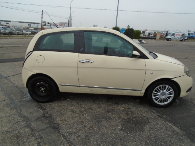 LANCIA YPSILON ORO 1.0 GASOLINA 95CV