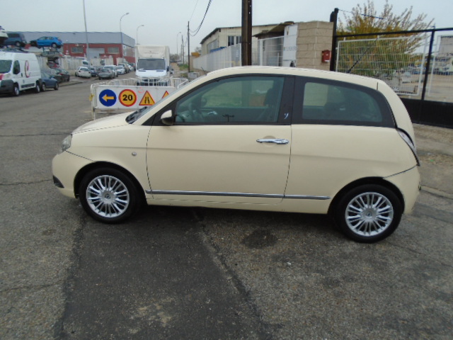 LANCIA YPSILON ORO 1.0 GASOLINA 95CV