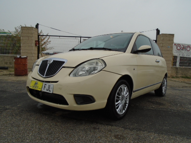 LANCIA YPSILON ORO 1.0 GASOLINA 95CV