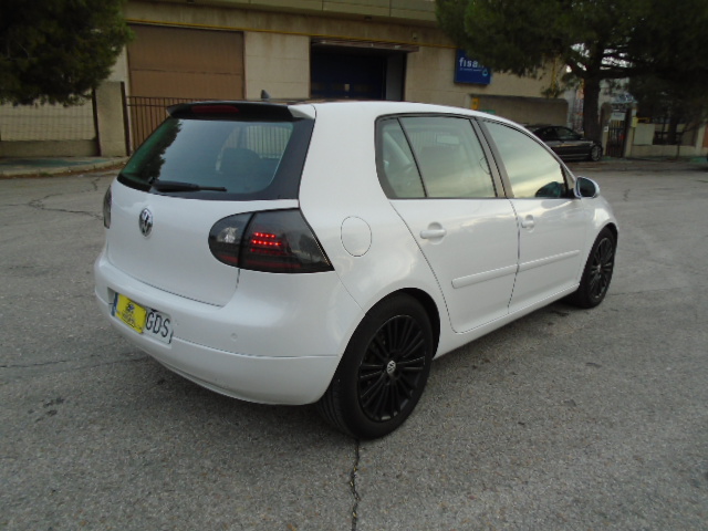 VOLKSWAGEN GOLF V 2.0 TDI 140CV