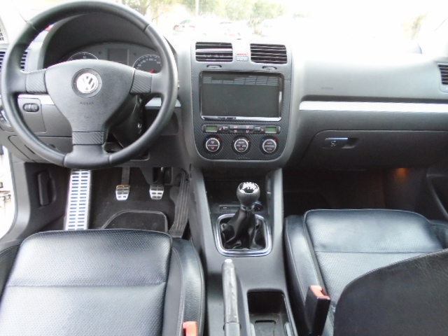 VOLKSWAGEN GOLF V 2.0 TDI 140CV