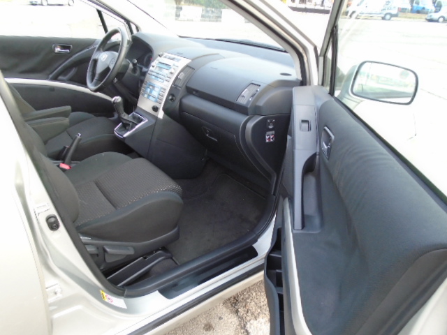 TOYOTA COROLLA VERSO 2.2 D4D 136CV 7 PLAZAS