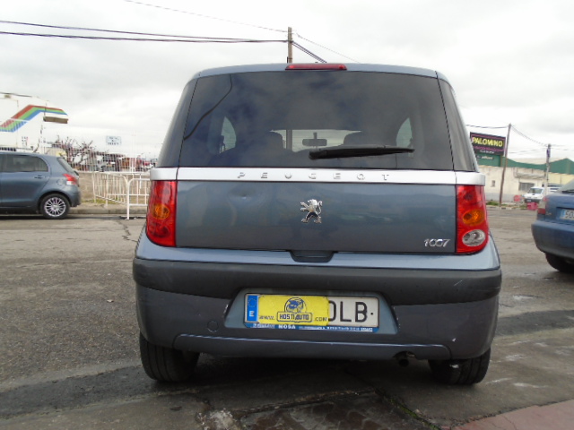 PEUGEOT 1007 URBAN 1.4 INY 74CV AUTOMATICO