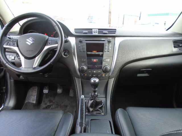 SUZUKI KIZASHI 2.4 INYECCION 180CV (GLP)