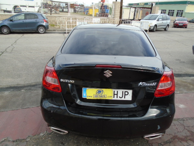 SUZUKI KIZASHI 2.4 INYECCION 180CV (GLP)