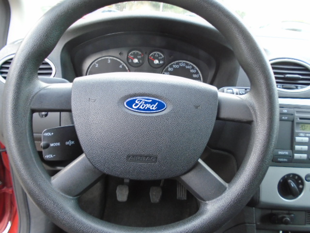 FORD FOCUS 1.8 TDCI115CV FAMILIAR