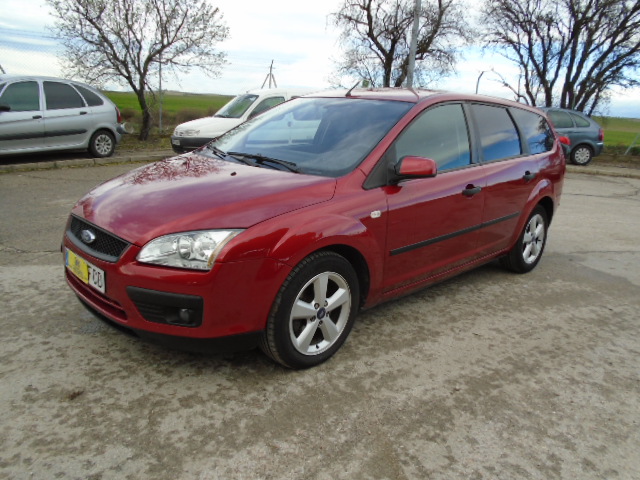 FORD FOCUS 1.8 TDCI115CV FAMILIAR