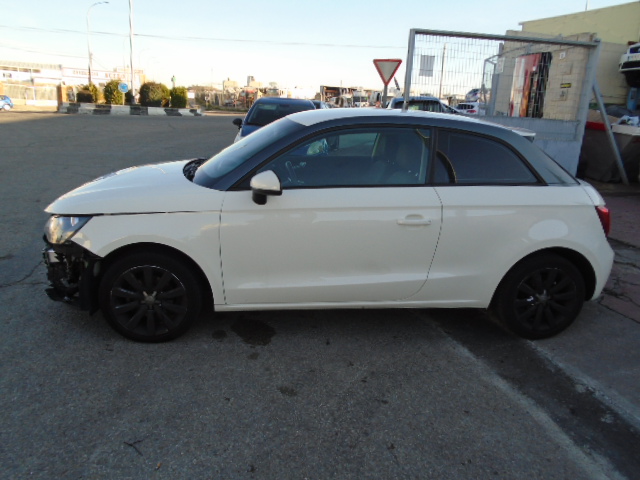 AUDI A1 1.6 TDI 90CV