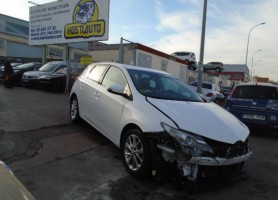 TOYOTA AURIS 2.0 D4D 124CV TOYOTA AURIS 2.0 D4D 124CV