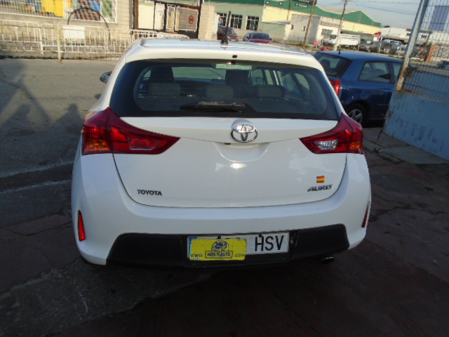 TOYOTA AURIS 2.0 D4D 124CV