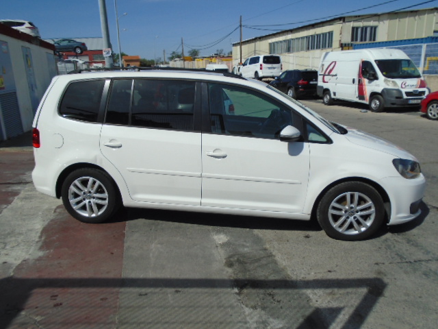 VOLKSWAGEN TOURAN 1.6 TDI 105CV 7 PLAZAS