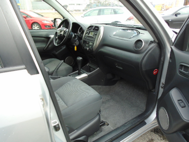 TOYOTA RAV4 2.0 INY 150CV