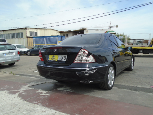 MERCEDES C320 CDI AVANGARDEN AUTO 224CV