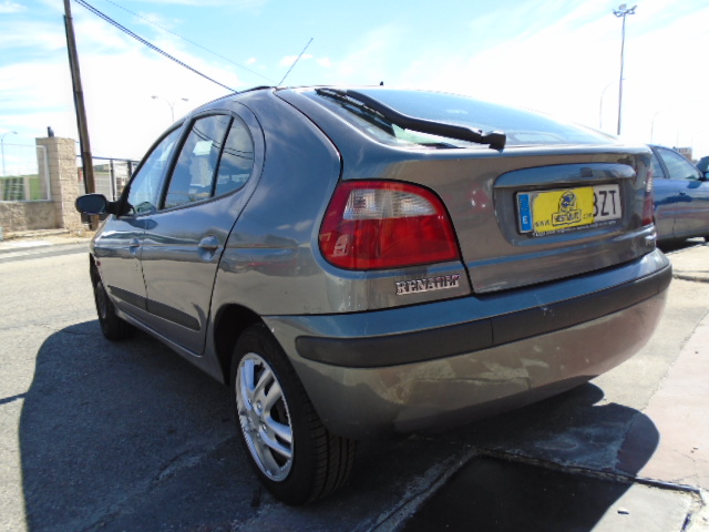 RENAULT MEGANE 1.9 DCI 102CV