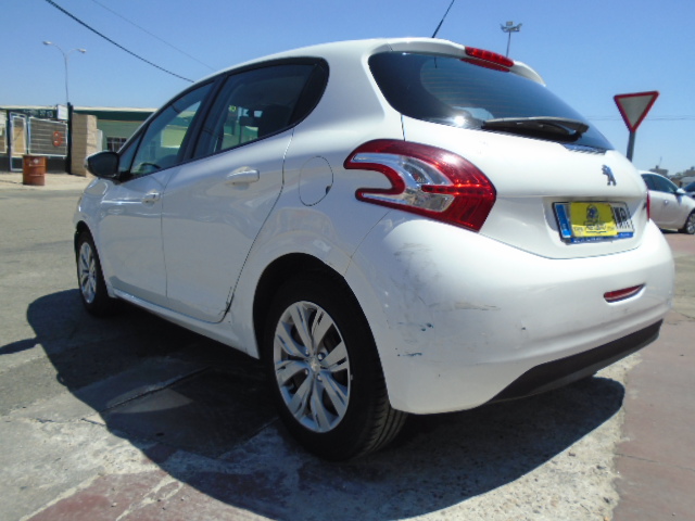 PEUGEOT 208 ACTIVE 1.4 HDI 68CV