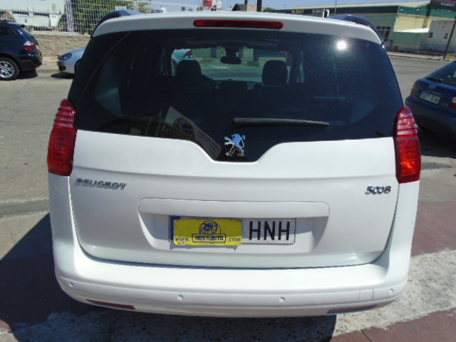 PEUGEOT 5008 2.0 HDI 136CV 7PLAZAS