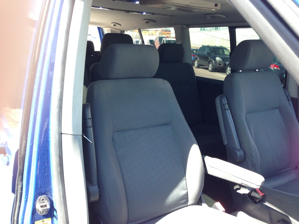 VW CARAVELLE 2.5 TDI AUTO 8 PLAZAS