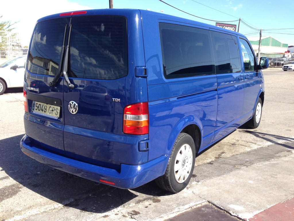 VW CARAVELLE 2.5 TDI AUTO 8 PLAZAS