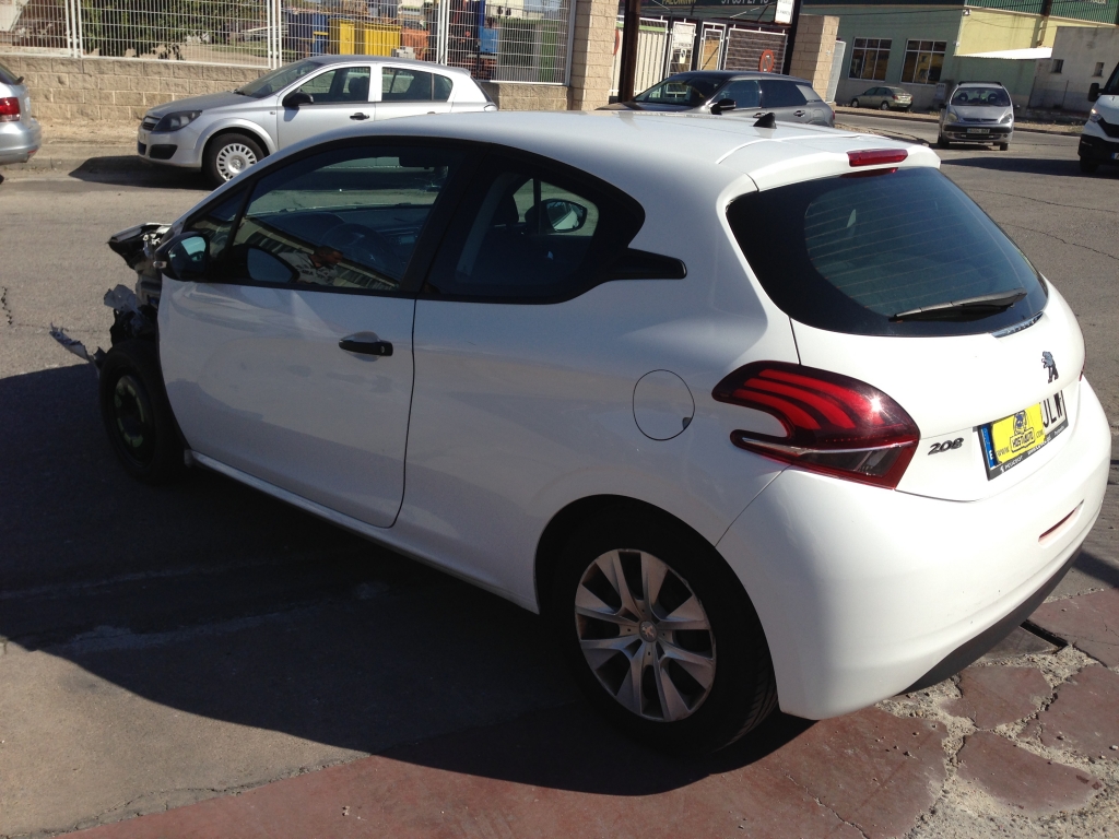 PEUGEOT 208 1.4 HDI 75CV