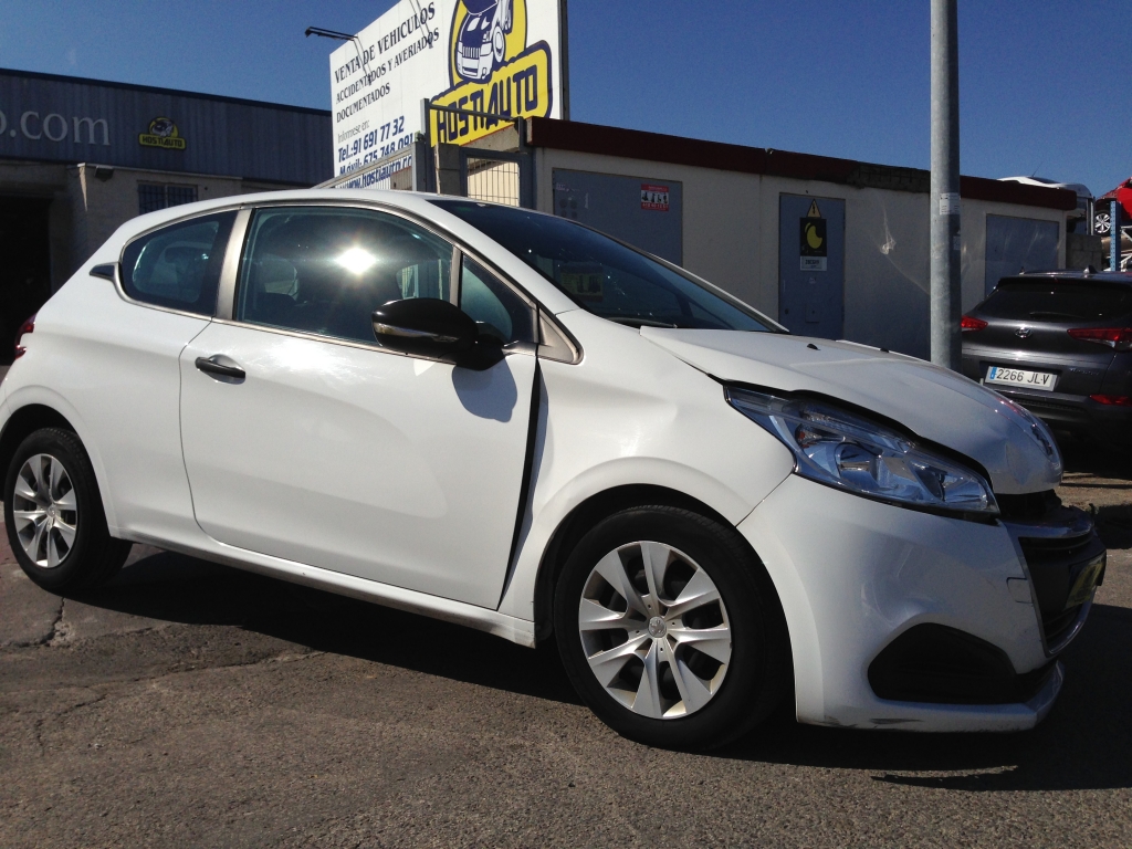 PEUGEOT 208 1.4 HDI 75CV