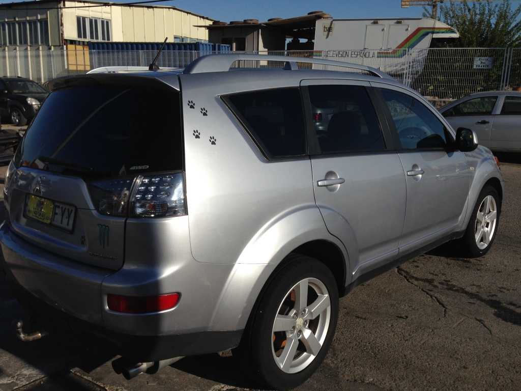 MITSUBISHI OUTLANDER 2.0 CRD 140CV 4X4 7 PLAZAS