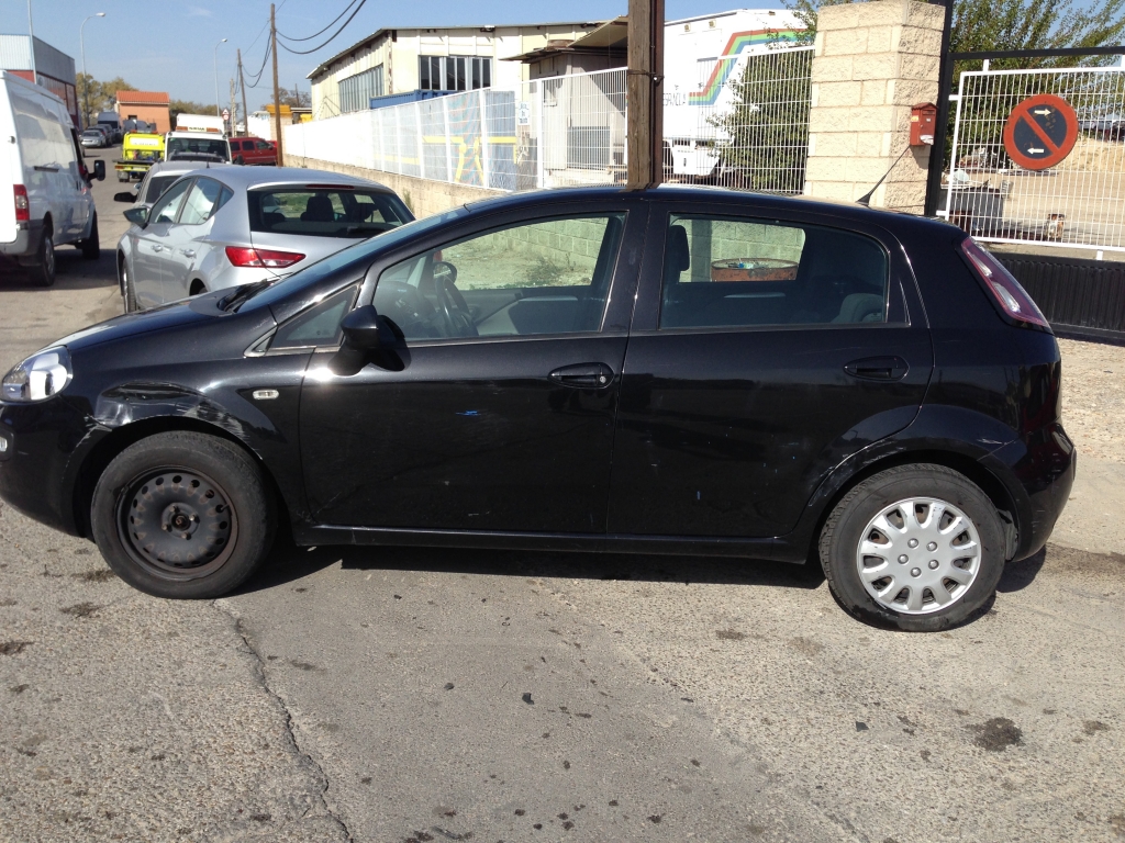 FIAT PUNTO EVO 1.4 INYECCION 78CV