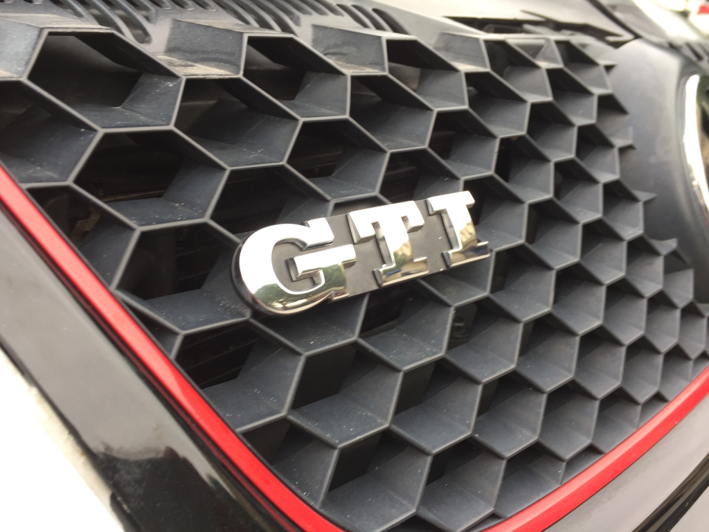 VOLKSWAGEN GOLF GTI 2.0 200CV