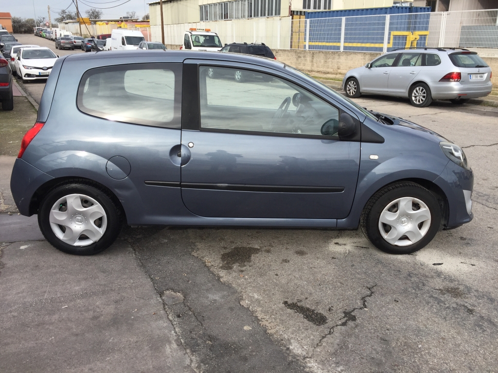 RENAULT TWINGO 1.2 INY 76CV AUTOMATICO