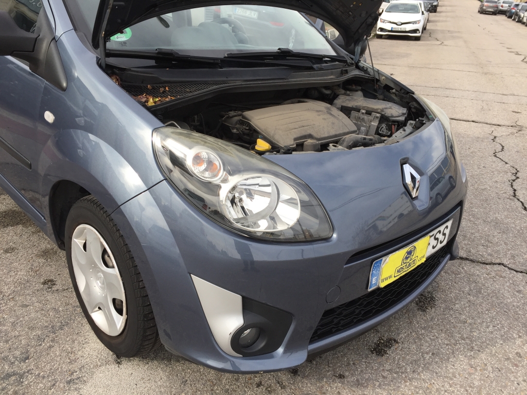 RENAULT TWINGO 1.2 INY 76CV AUTOMATICO