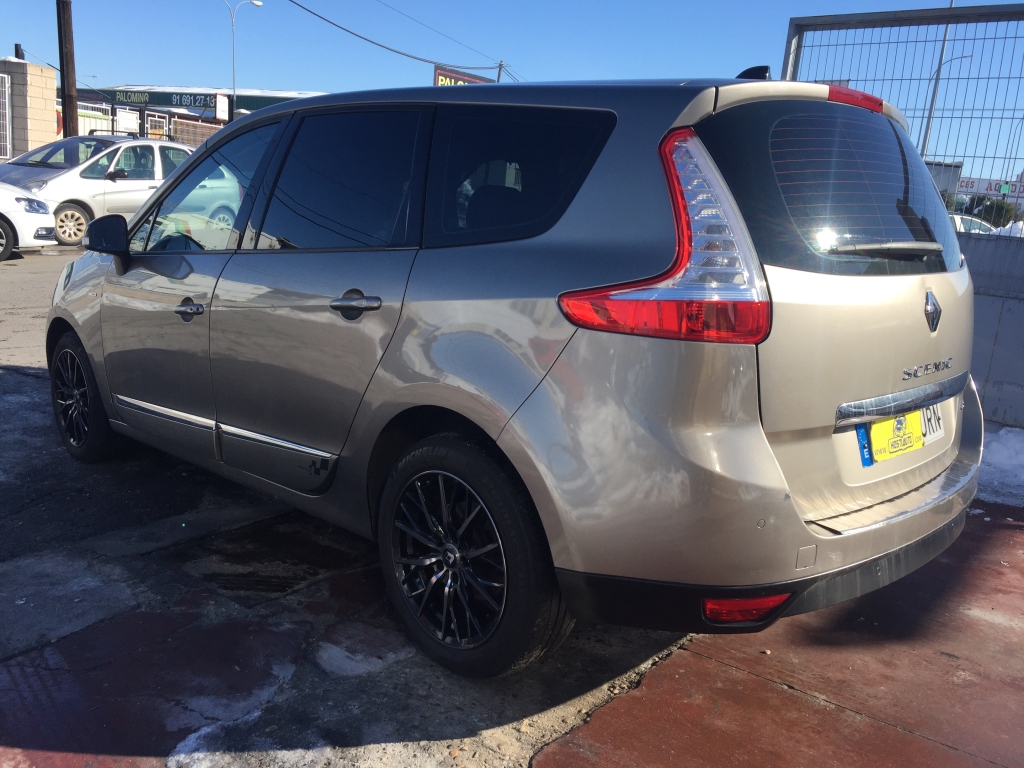 RENAULT SCENIC BOSE EDITION 1.5 DCI 110CV 7PLAZAS