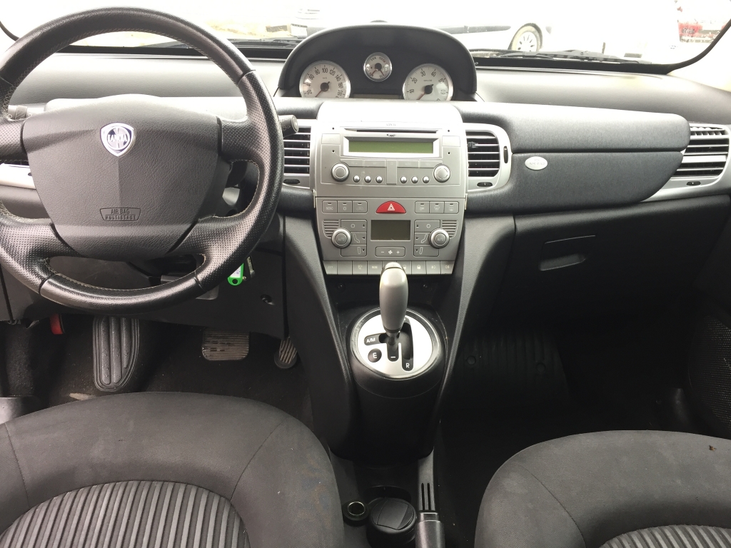 LANCIA YPSILON 1.2 D 75CV AUTOMATICO