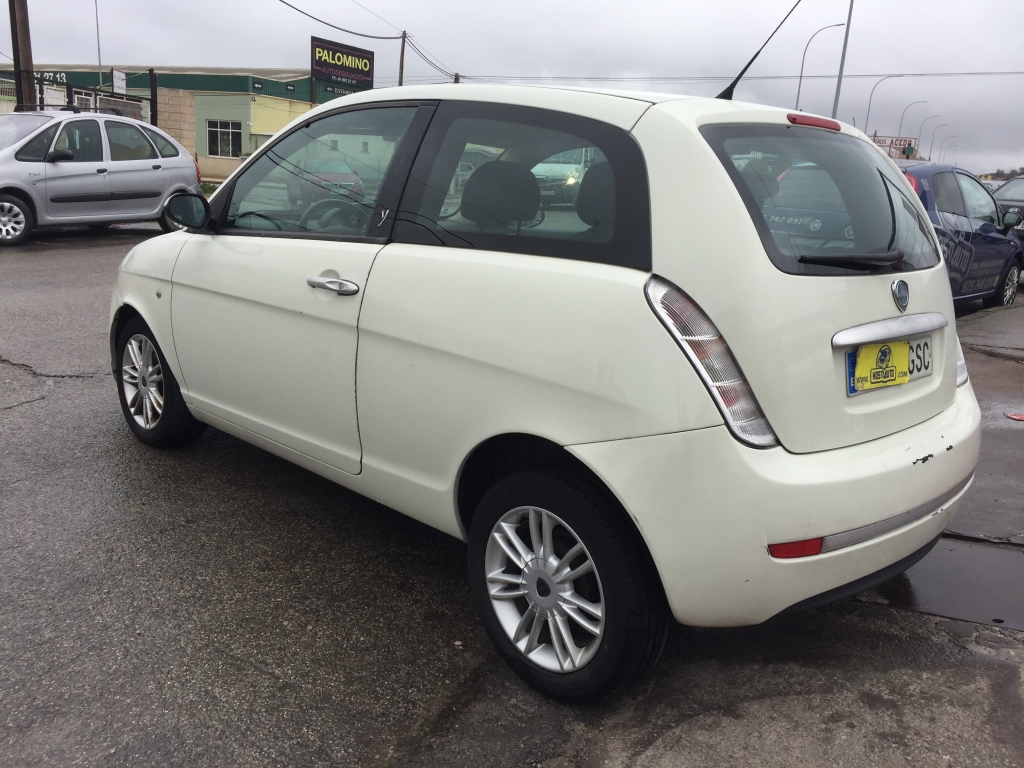 LANCIA YPSILON 1.2 D 75CV AUTOMATICO