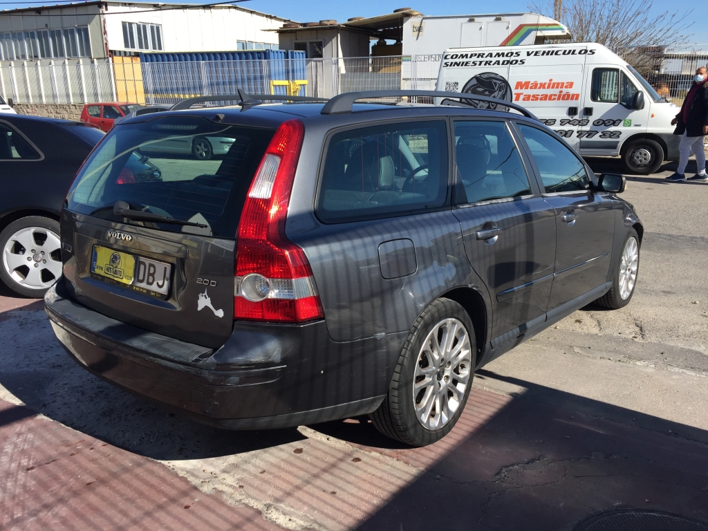 VOLVO V-50 2.0 D 136CV