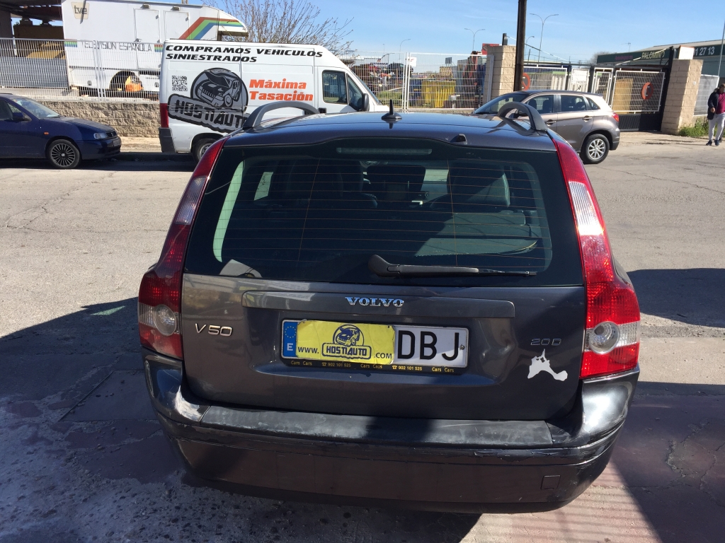 VOLVO V-50 2.0 D 136CV