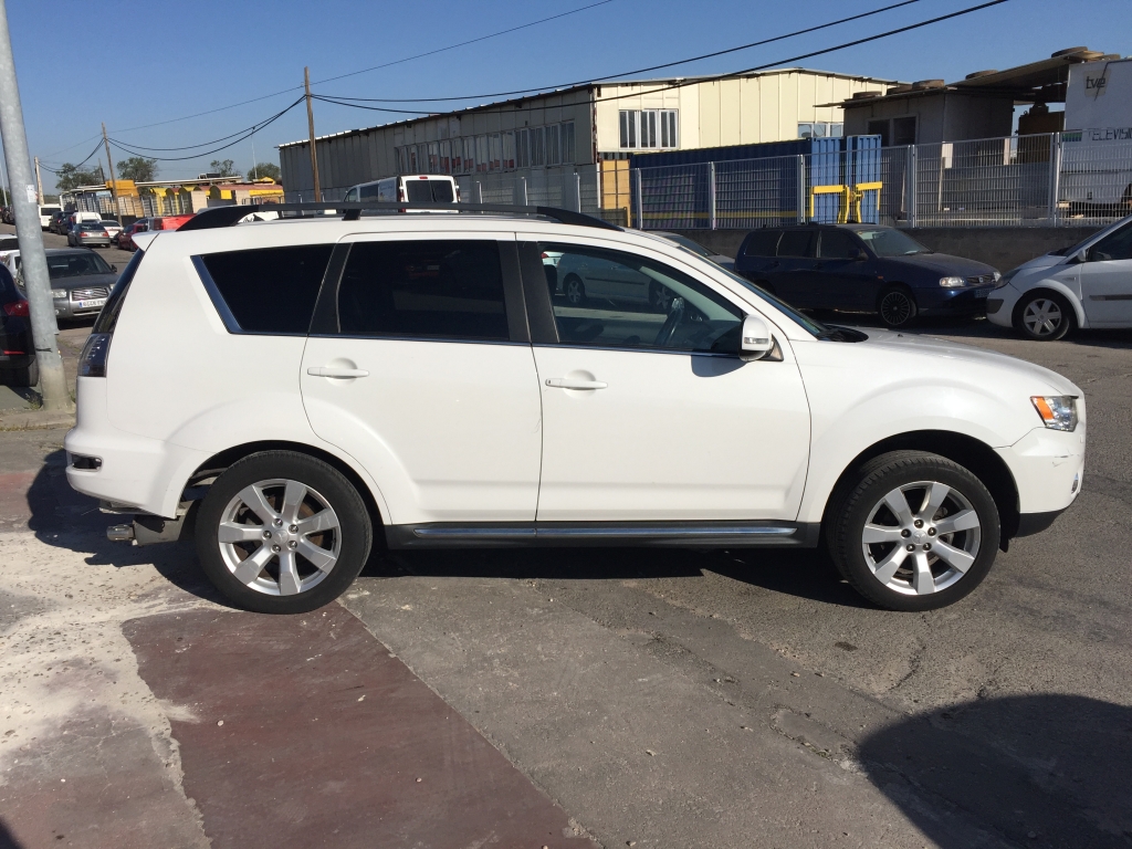 MITSUBISHI OUTLANDER 2.2 D 177CV 7 PLAZAS