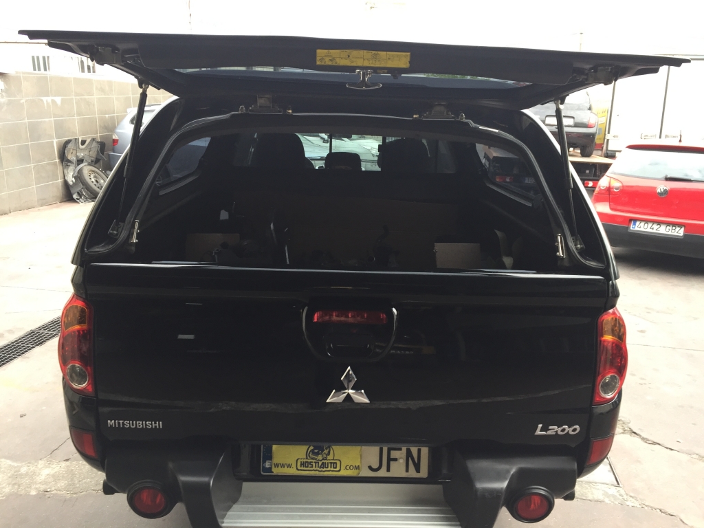 MITSUBISHI L-200 2.5 DI-D 179CV 4X4