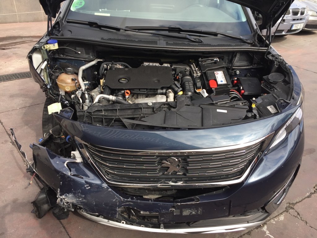 PEUGEOT 5008 1.5 HDI 130CV 7 PLAZAS