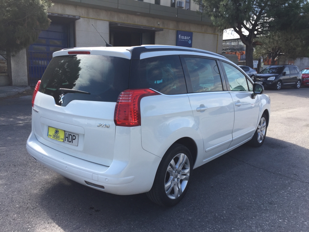 PEUGEOT 5008 2.0 HDI 150CV 7 PLAZAS