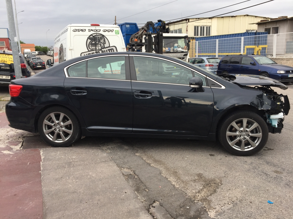 TOYOTA AVENSIS ADVANCE 2.0 D4D 124CV