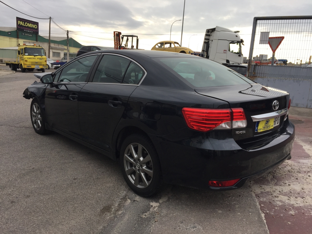 TOYOTA AVENSIS ADVANCE 2.0 D4D 124CV