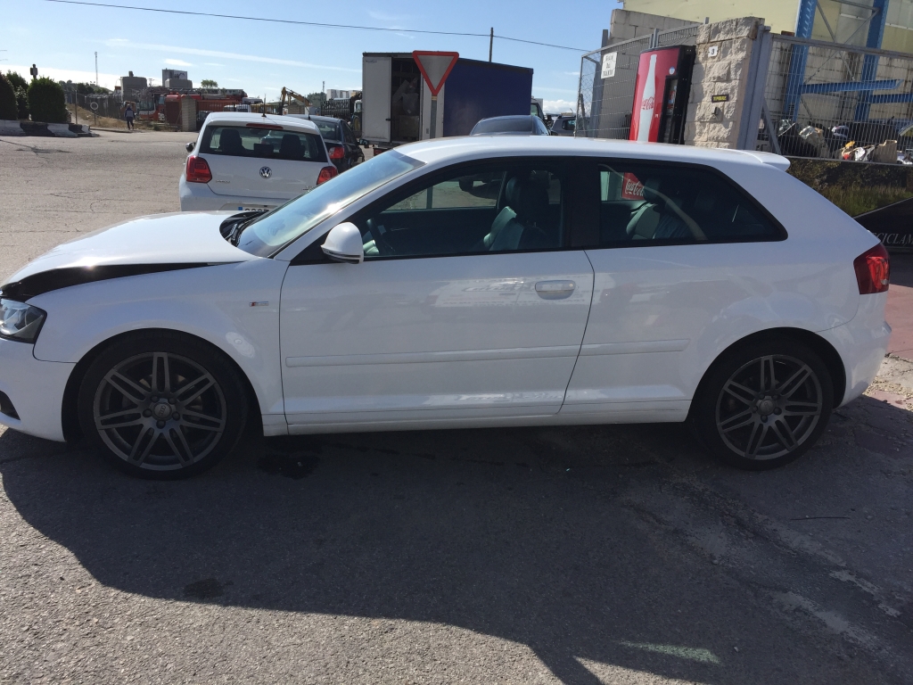 AUDI A-3 S-LINE 2.0 TDI 140CV