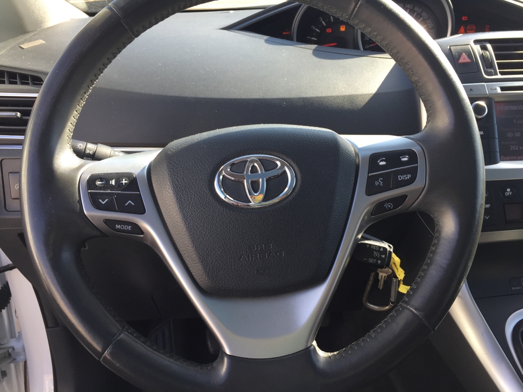 TOYOTA VERSO 2.0 D4D 124CV 7 PLAZAS