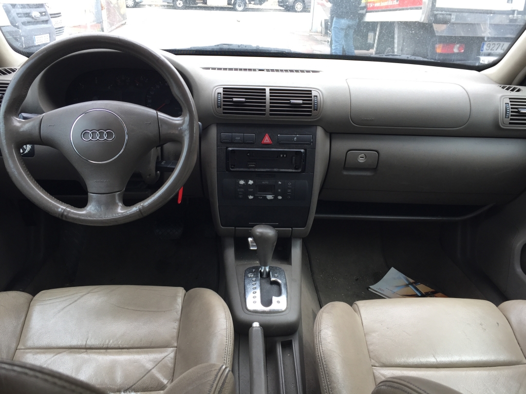 AUDI A3 1.9 TDI 130CV AUTOMATICO