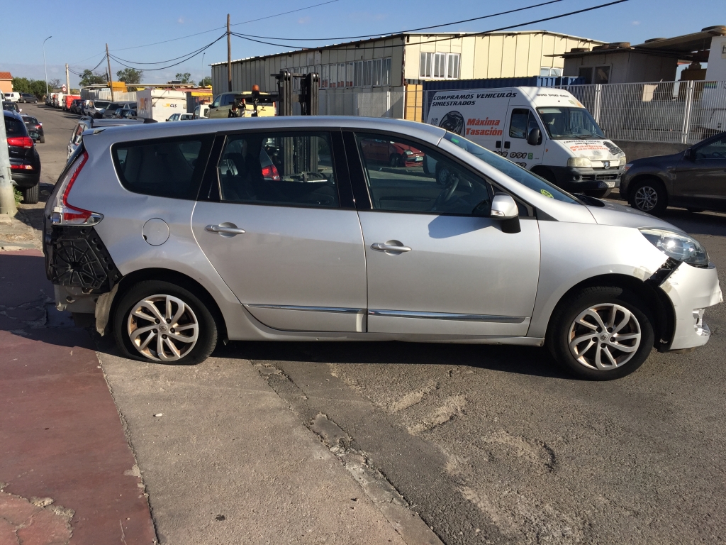 RENAULT GRAND SCENIC 1.9 DCI 131CV 7 PLAZAS