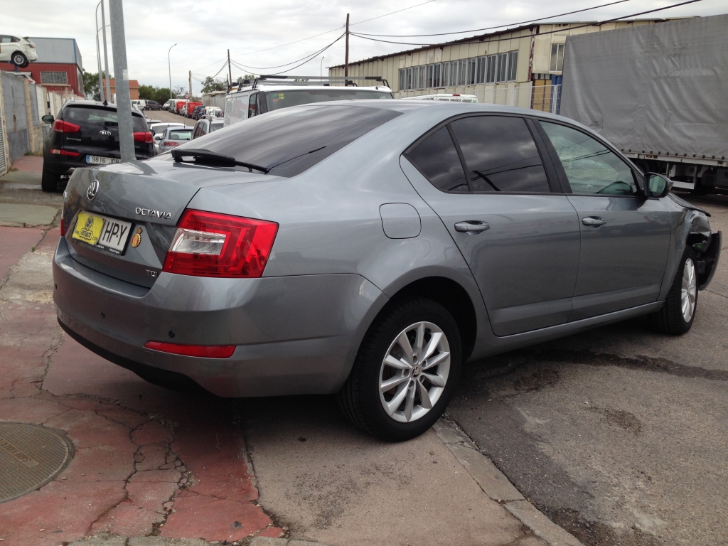 SKODA OCTAVIA 1.6 TDI 105CV