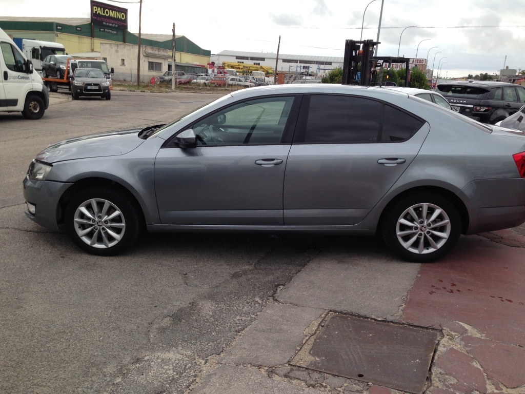 SKODA OCTAVIA 1.6 TDI 105CV