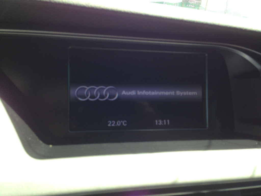 AUDI A4 AVANT S-LINE 2.0 TDI 143CV