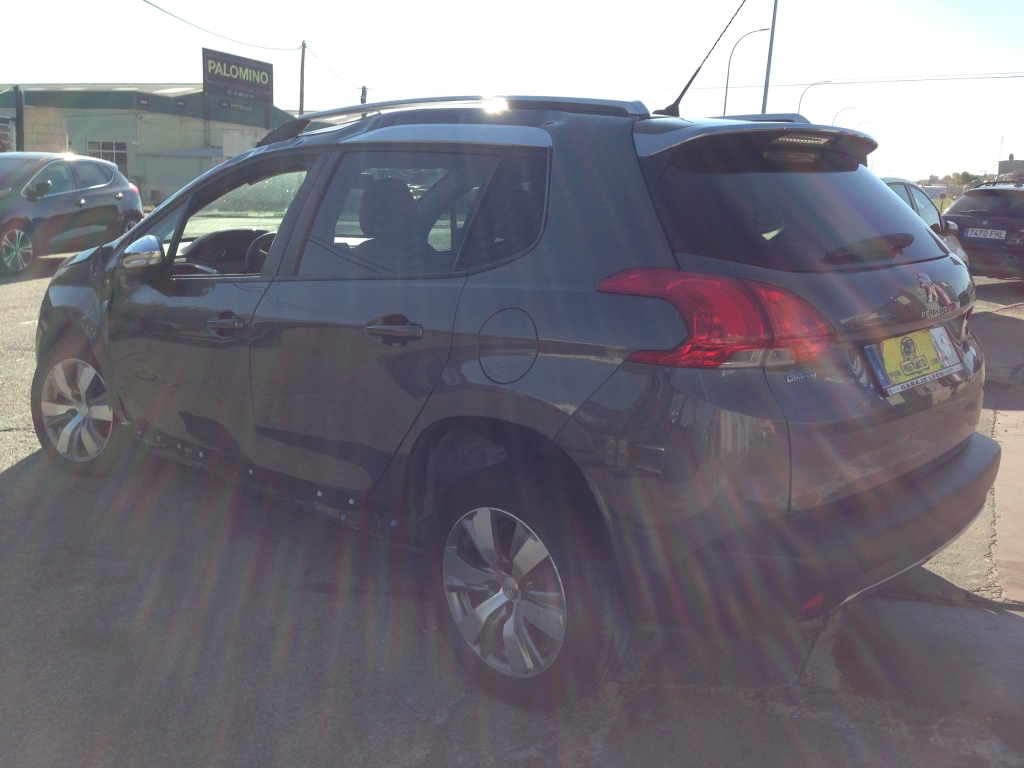 PEUGEOT 2008 1.6 BLUEHDI STYLE 100CV